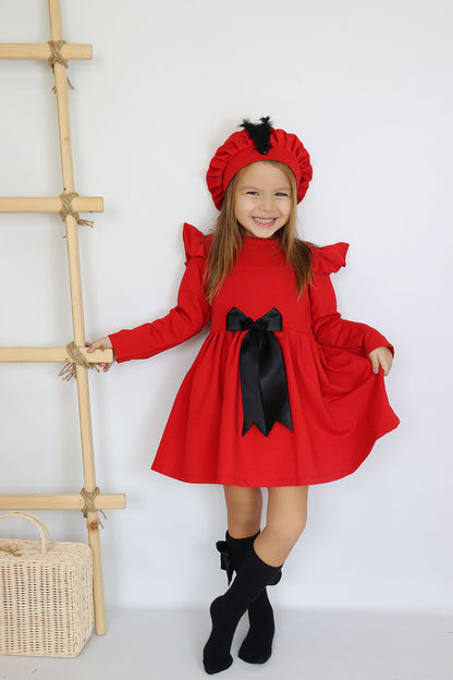 Kleid Sofia - Rotes Kleid mit Schleifendetail und Mütze im Set